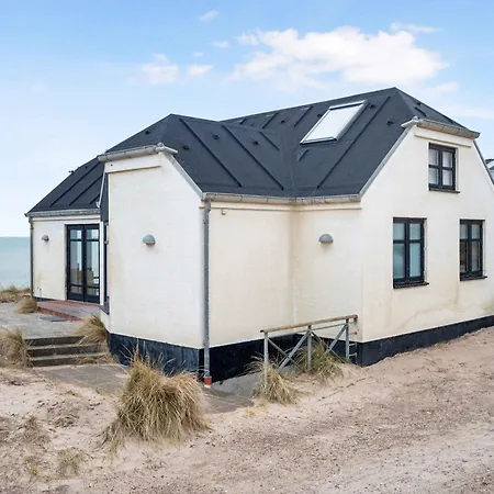 Semesterbostad Beachfront With Panoramic View *