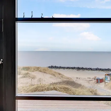 Beachfront With Panoramic View Lønstrup