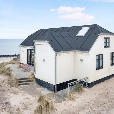 Beachfront With Panoramic View Lønstrup