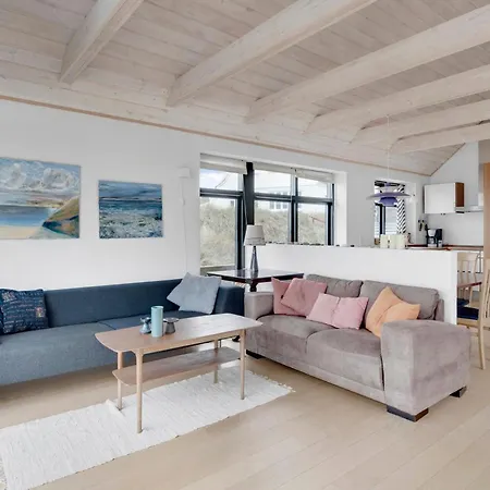 Sommarhus Med Panoramavy Mot Stranden