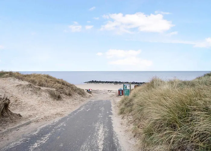 Semesterbostad Beachfront With Panoramic View