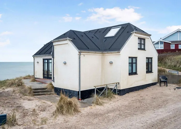 Semesterbostad Beachfront With Panoramic View *